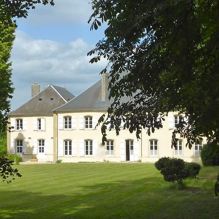 Maison D'Hotes Le Chateau De Puxe Exteriör bild