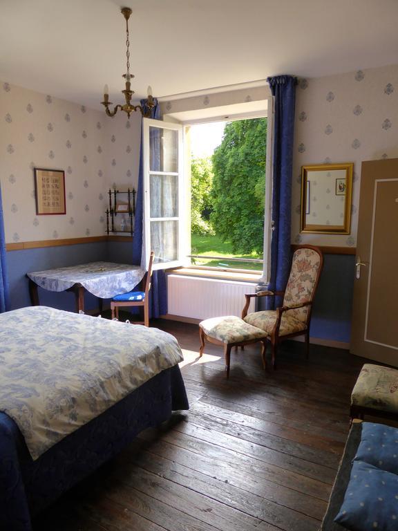 Maison D'Hotes Le Chateau De Puxe Rum bild